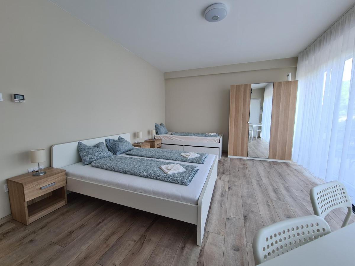 Oet Fenyo Apartmanhaz シオーフォク エクステリア 写真