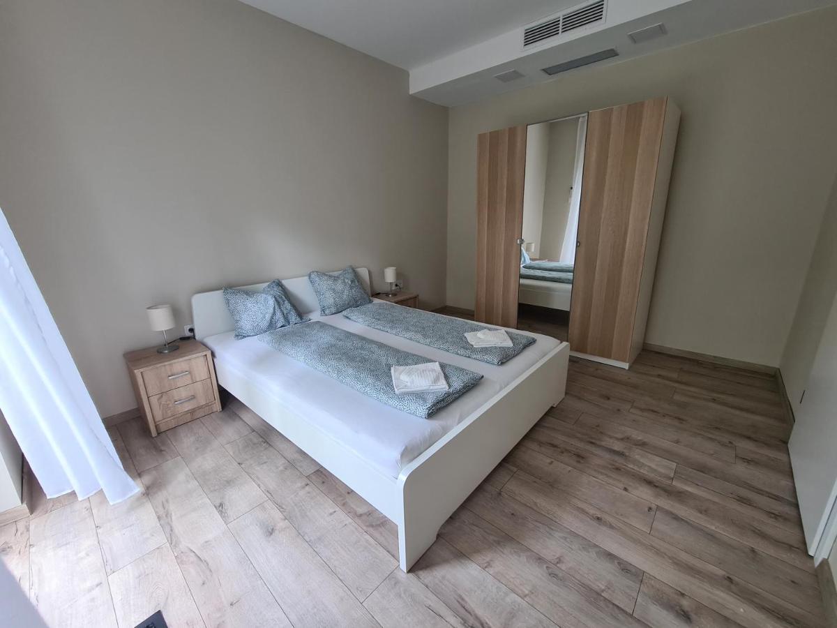Oet Fenyo Apartmanhaz シオーフォク エクステリア 写真